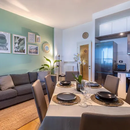 דירה Cavour Elegante Loft In Centro מצ'רטה