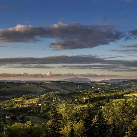Cavour Elegante Loft In Centro דירה מצ'רטה